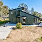 Rocky Ridge Cabin Yosemite